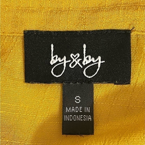 By & By sz sm shirt golden looks liken a textured linen without the wrinkles - Picture 10 of 12